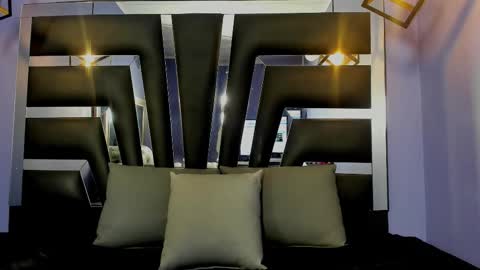 Darcy online show from February 4, 2026, 3:01 am