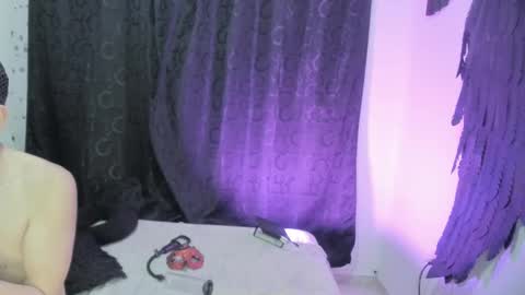 Dakota Jones online show from September 10, 2025, 12:21 am