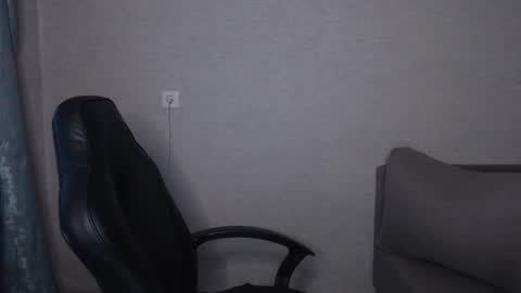 Snapshot of _damnbaby chatting on December 14, 2025, 8:41 am _damnbaby online show from December 14, 2025, 8:41 am