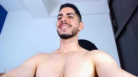 Snapshot of _davidwolf chatting on February 11, 2025, 11:22 pm David online show from February 11, 2025, 11:22 pm