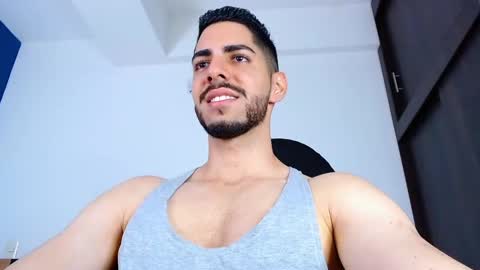 Snapshot of _davidwolf chatting on February 12, 2025, 10:04 pm David online show from February 12, 2025, 10:04 pm