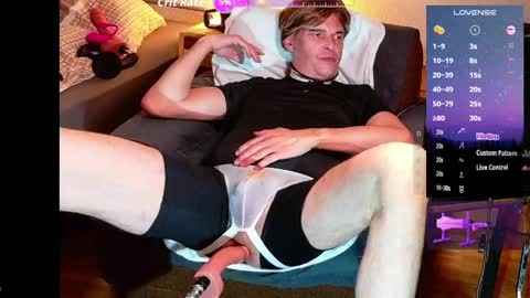 Love to feel  my ass stuffed until exploding cum... online show from May 3, 2026, 2:34 pm