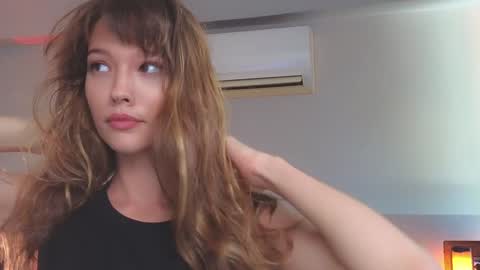 DemiDee online show from January 26, 2025, 5:56 am