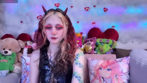 Kate online show from April 18, 2026, 6:45 pm