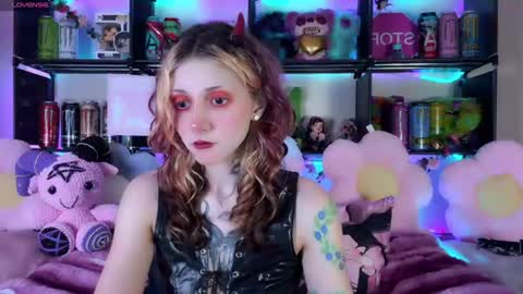 Snapshot of _devilbaby chatting on July 19, 2026, 8:12 pm Kate online show from July 19, 2026, 8:12 pm