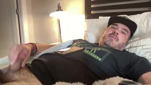 _direwolf_ online show from April 24, 2026, 5:04 pm