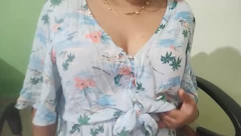 _dreamgirl_0 online show from February 28, 2026, 9:54 am