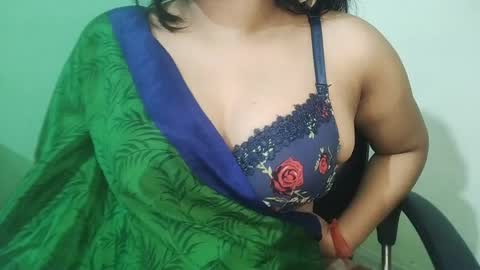 Snapshot of _dreamgirl_0 chatting on April 5, 2026, 1:03 am _dreamgirl_0 online show from April 5, 2026, 1:03 am