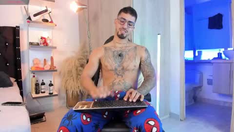 Duriel online show from June 2, 2026, 3:14 pm