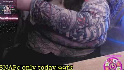 Snapshot of _ellybelly_ chatting on October 3, 2025, 9:06 am LIsa online show from October 3, 2025, 9:06 am