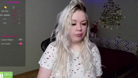 chloue and Gretta online show from December 23, 2024, 6:22 am