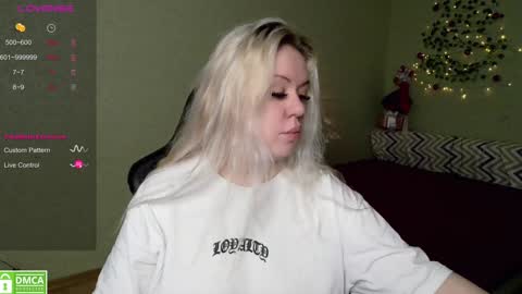 chloue and Gretta online show from December 25, 2024, 8:40 am