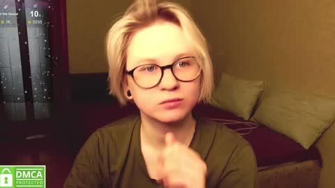 chloue and Gretta online show from January 13, 2025, 6:05 pm