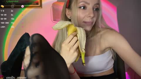 Snapshot of _emily__sweety_ chatting on December 24, 2024, 11:38 am Emily online show from December 24, 2024, 11:38 am