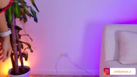 Emi online show from March 16, 2026, 1:22 am