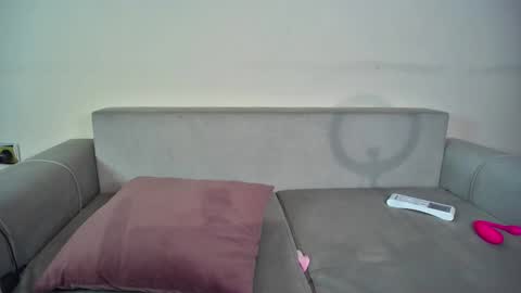 Emma Sugar online show from September 30, 2025, 10:48 pm