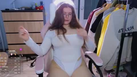 Sam  online show from December 22, 2024, 9:33 am