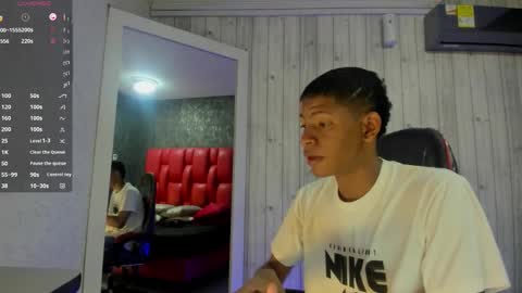 _erick_j online show from February 16, 2026, 7:32 pm