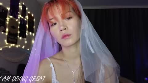 EveEva online show from January 13, 2025, 6:05 pm