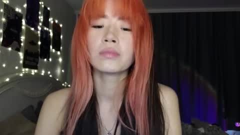 EveEva online show from March 4, 2025, 3:11 am