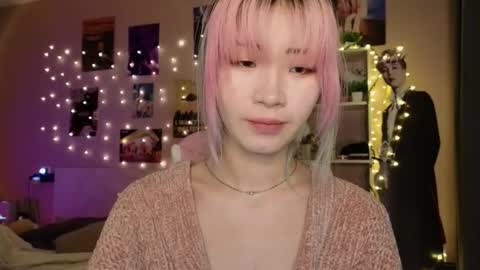 EveEva online show from March 13, 2026, 3:46 am