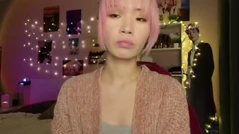 EveEva online show from March 14, 2026, 4:29 am