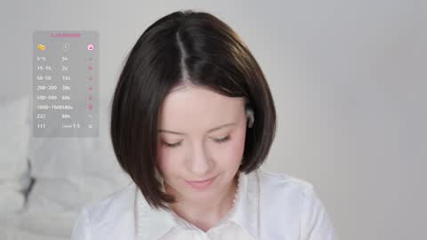 Essie  online show from February 7, 2025, 8:44 am