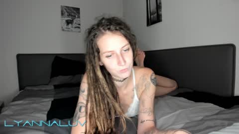 Lyanna and Derek online show from January 4, 2025, 3:17 pm