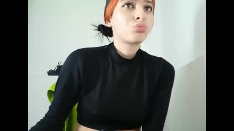 Mia-foster online show from December 4, 2024, 9:46 pm