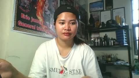 Snapshot of _genevieve22_ chatting on July 1, 2026, 2:02 am genny online show from July 1, 2026, 2:02 am