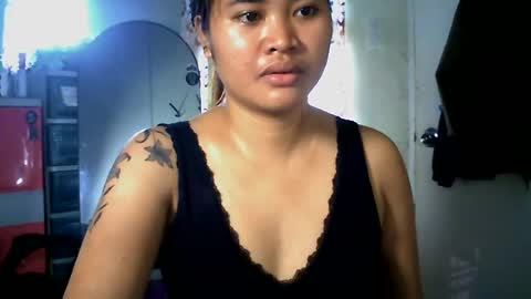 Snapshot of _genevieve22_ chatting on July 14, 2026, 12:13 am genny online show from July 14, 2026, 12:13 am