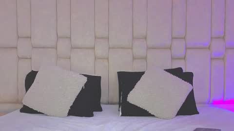 Ginger Cherry online show from November 15, 2025, 6:11 am