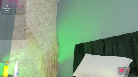 Snapshot of _gretta1 chatting on October 10, 2025, 8:08 pm Gretta online show from October 10, 2025, 8:08 pm