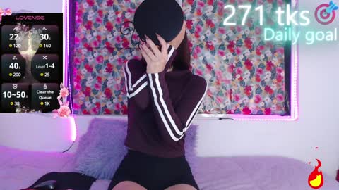 Gwen online show from January 19, 2025, 4:44 am