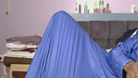 _hairlyboy online show from February 4, 2026, 1:39 pm