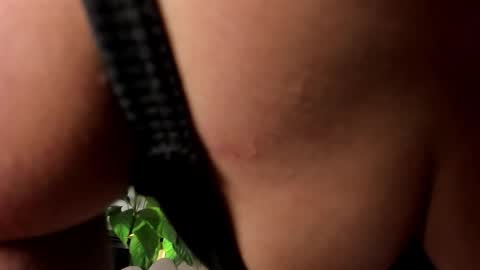 Hanna johnson online show from September 13, 2025, 3:17 am