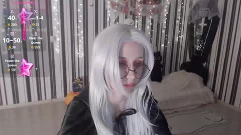 Snapshot of _hanna_moon_ chatting on October 31, 2025, 1:23 pm Hannaolotl online show from October 31, 2025, 1:23 pm