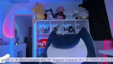 Snapshot of _heavenly_blue_ chatting on June 22, 2026, 3:25 am Bluey online show from June 22, 2026, 3:25 am
