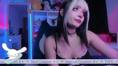 Snapshot of _heavenly_blue_ chatting on June 23, 2026, 1:14 am Bluey online show from June 23, 2026, 1:14 am