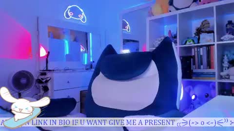 Snapshot of _heavenly_blue_ chatting on July 16, 2026, 12:05 am Bluey online show from July 16, 2026, 12:05 am