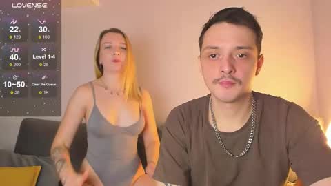 _hey_scarlett_ online show from October 13, 2025, 1:55 pm