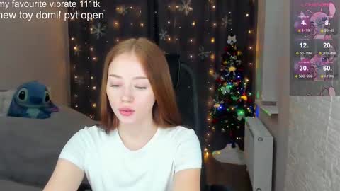 Snapshot of _hot_mia_1 chatting on December 9, 2024, 3:22 pm _hot_mia_1 online show from December 9, 2024, 3:22 pm