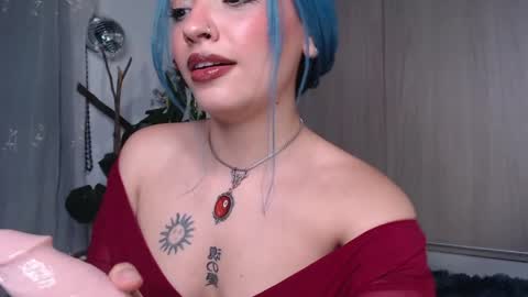 Jenn  online show from April 17, 2026, 11:41 pm