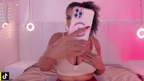 Darlis  online show from October 30, 2025, 7:36 pm