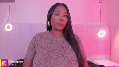 Darlis  online show from February 2, 2026, 9:13 pm