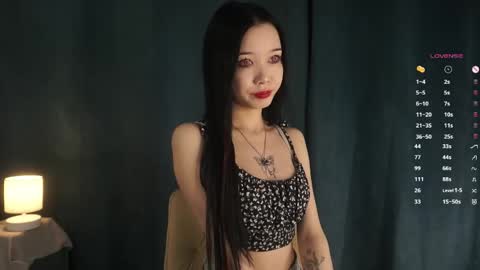 Snapshot of _in_the_end_ chatting on May 12, 2026, 7:05 am you Mia online show from May 12, 2026, 7:05 am