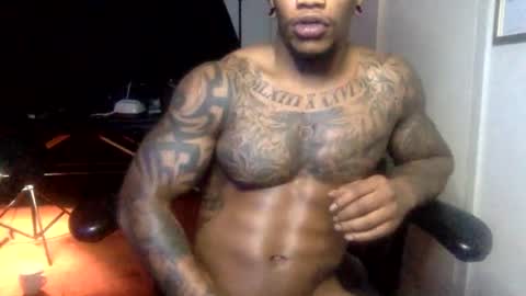 Tatted34 aka PimpDaddy SlickDick online show from December 2, 2024, 4:09 am