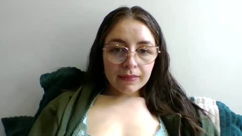 Snapshot of _isaabellaa chatting on September 30, 2025, 5:18 pm Isa online show from September 30, 2025, 5:18 pm