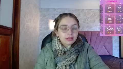 Snapshot of _isaabellaa chatting on October 17, 2025, 11:57 am Isa online show from October 17, 2025, 11:57 am