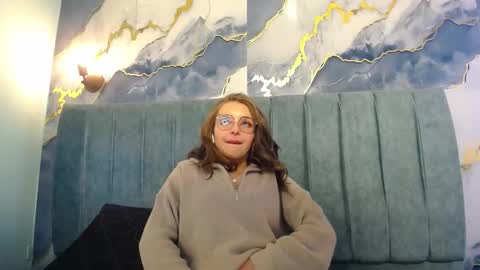 Snapshot of _isaabellaa chatting on October 18, 2025, 3:46 pm Isa online show from October 18, 2025, 3:46 pm